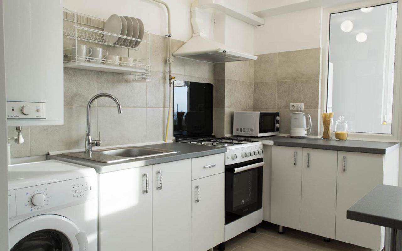 Cozy 2-Room Apartment On Zhvanetsky Boulevard Odessa Exterior foto