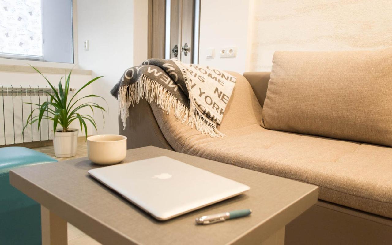 Cozy 2-Room Apartment On Zhvanetsky Boulevard Odessa Exterior foto